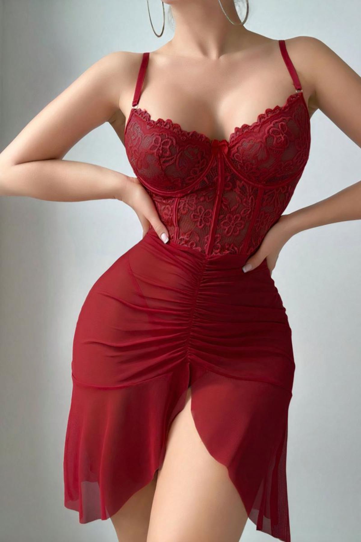 Dantelli Yırtmaçlı Seksi Gecelik Bordo