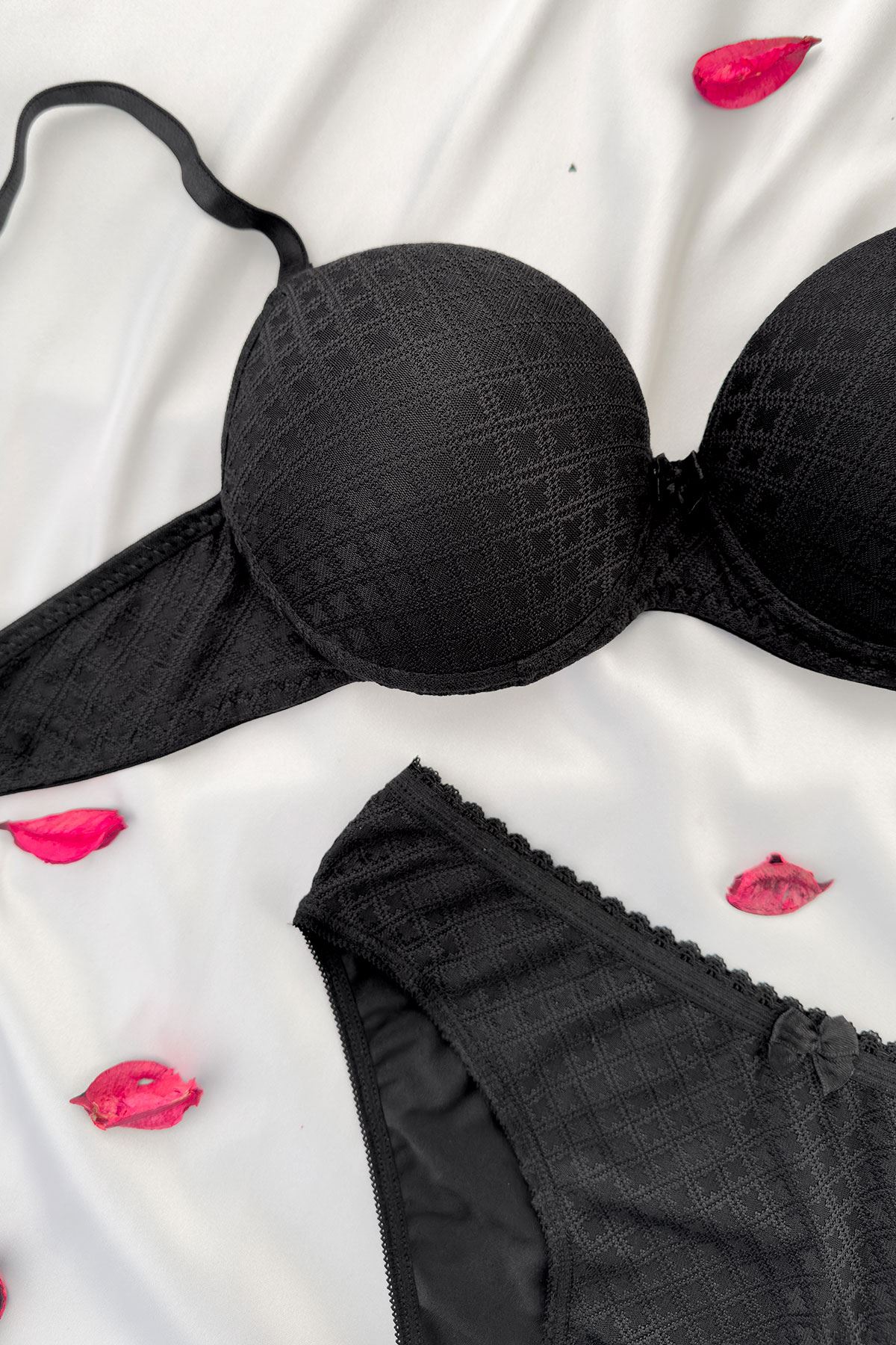 Destekli Jakar Desenli Sütyen Takım Siyah