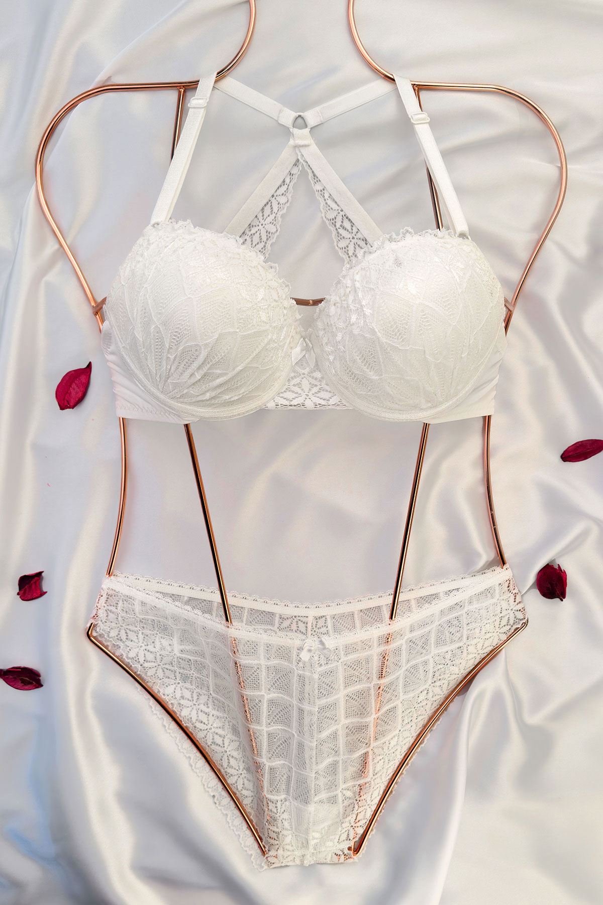 Destekli Sırtı Çapraz Askılı Sütyen Takım Ekru