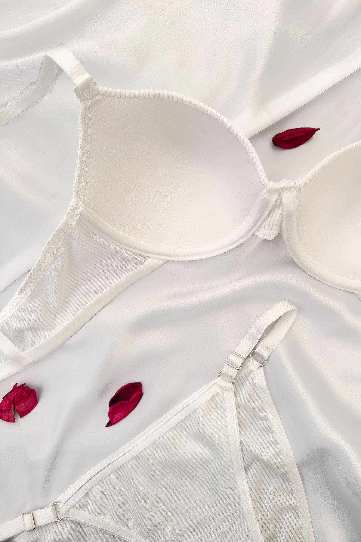 Desteksiz Çizgili Sütyen Takım Ekru