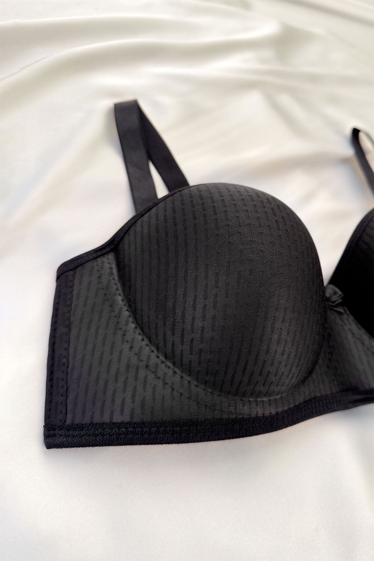 Desteksiz Yekpare Sütyen Takım Siyah