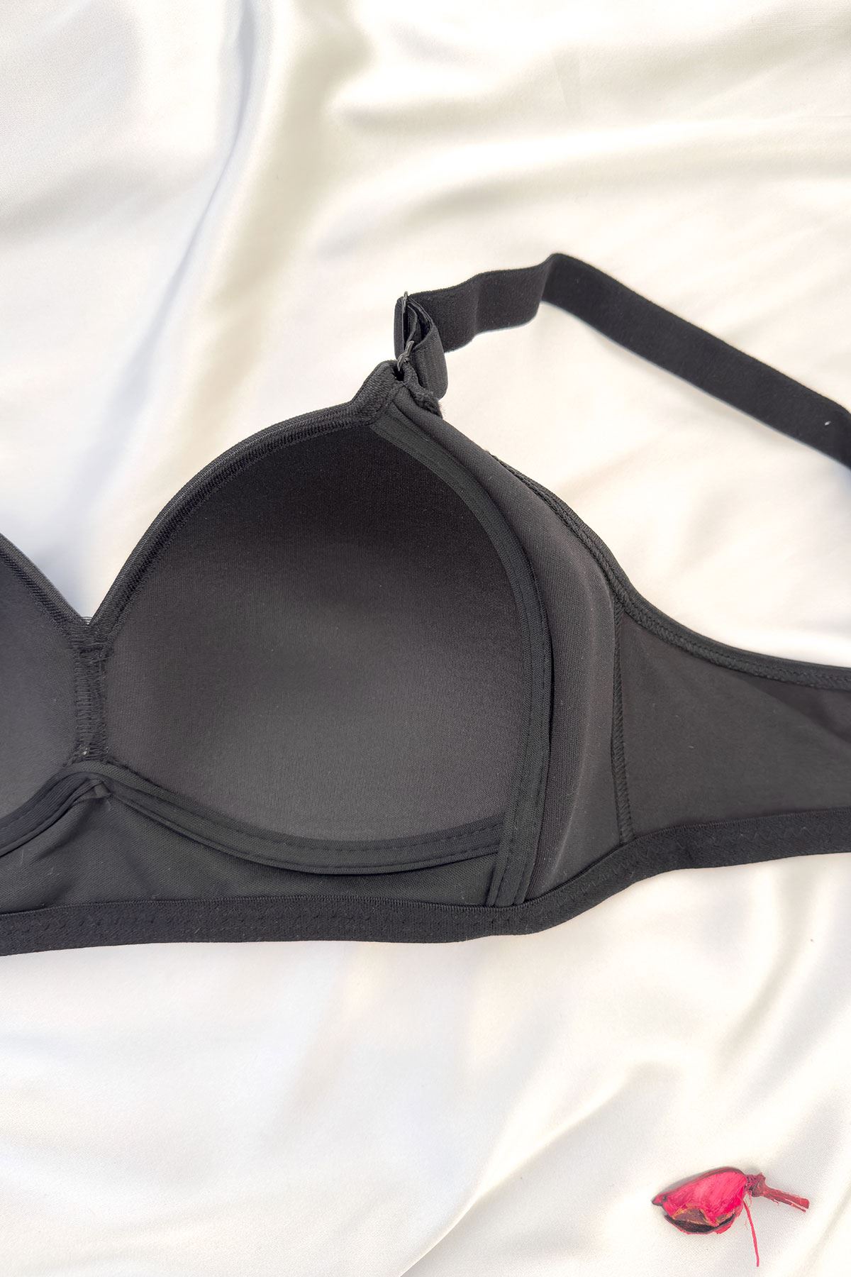 Desteksiz Puantiyeli Sütyen Siyah