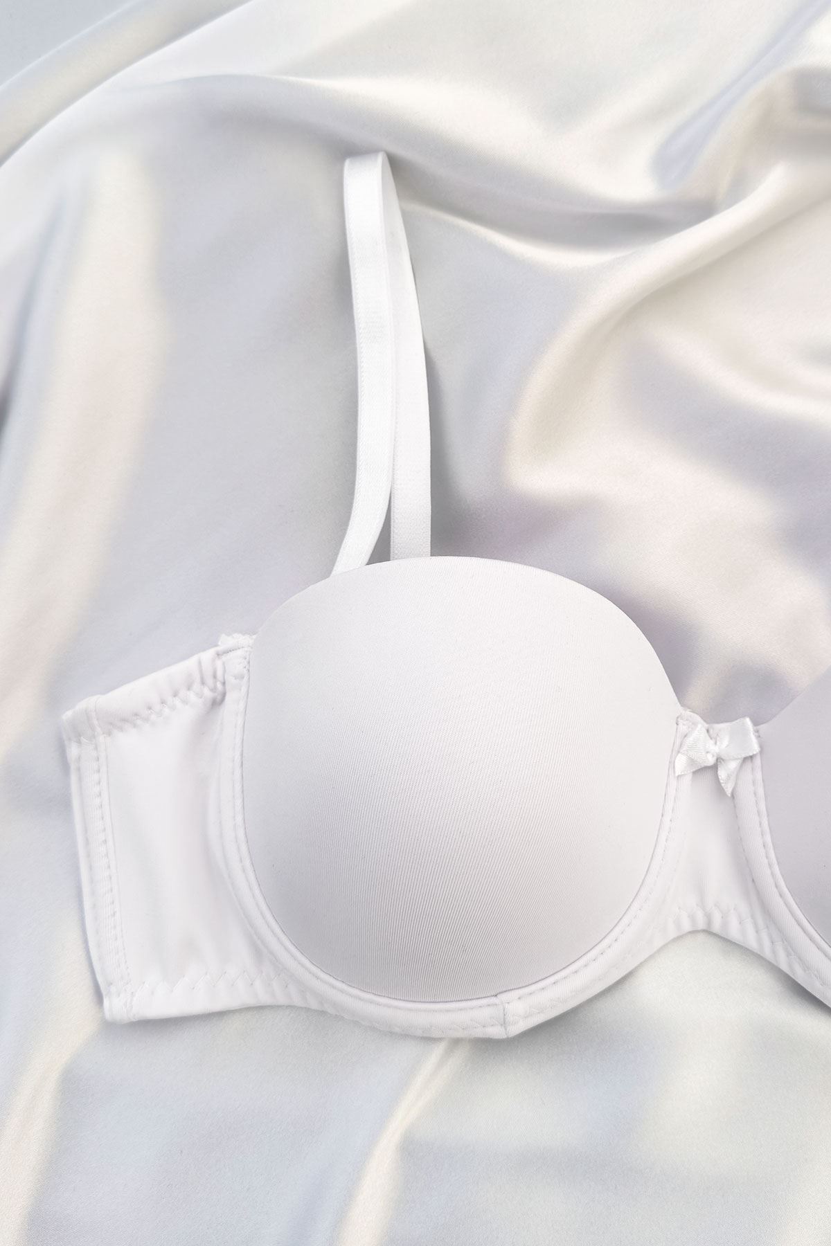 Desteksiz Straplez Sütyen Beyaz