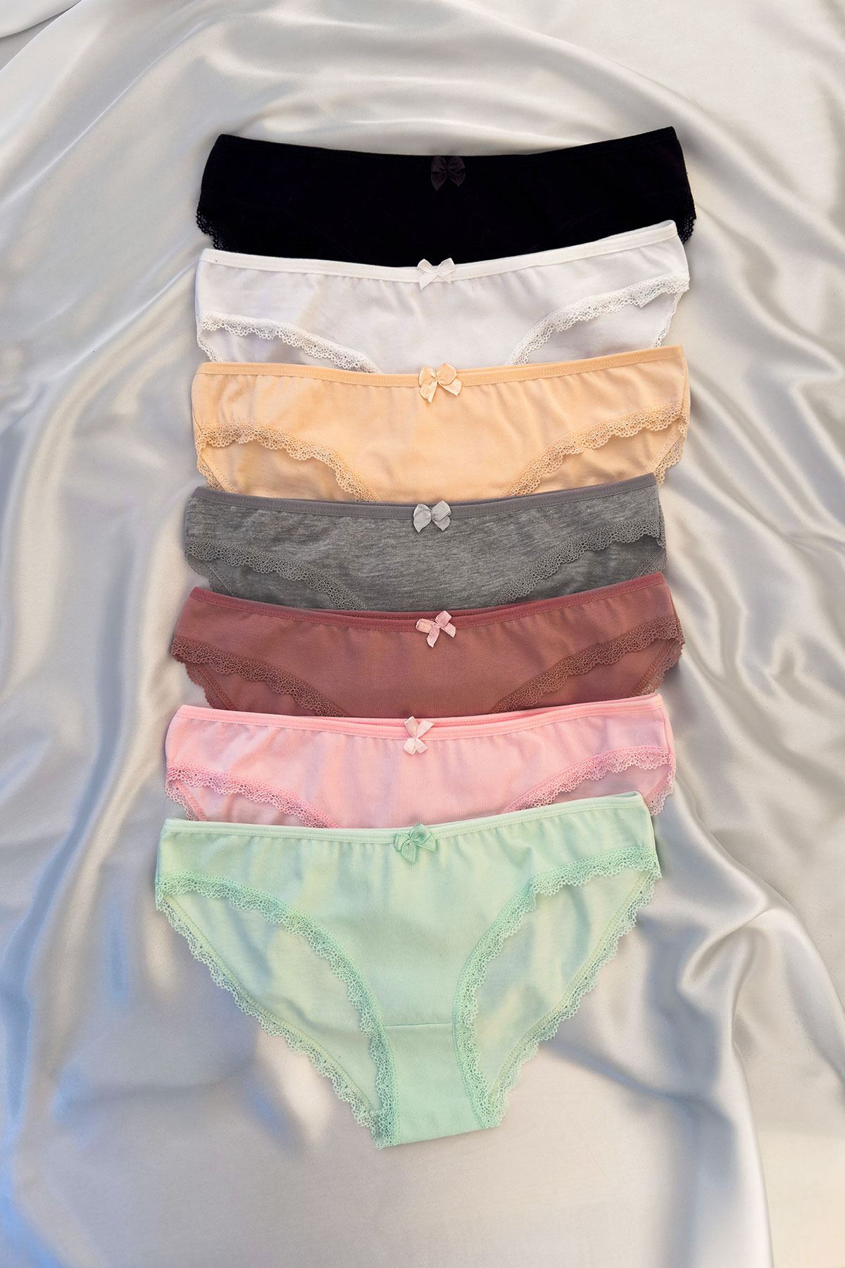 7'li Paça Dantelli Bikini Külot Set