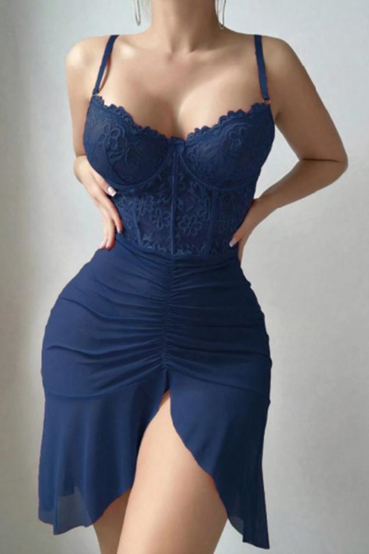 Yırtmaç Detaylı Fantazi Gecelik Lacivert