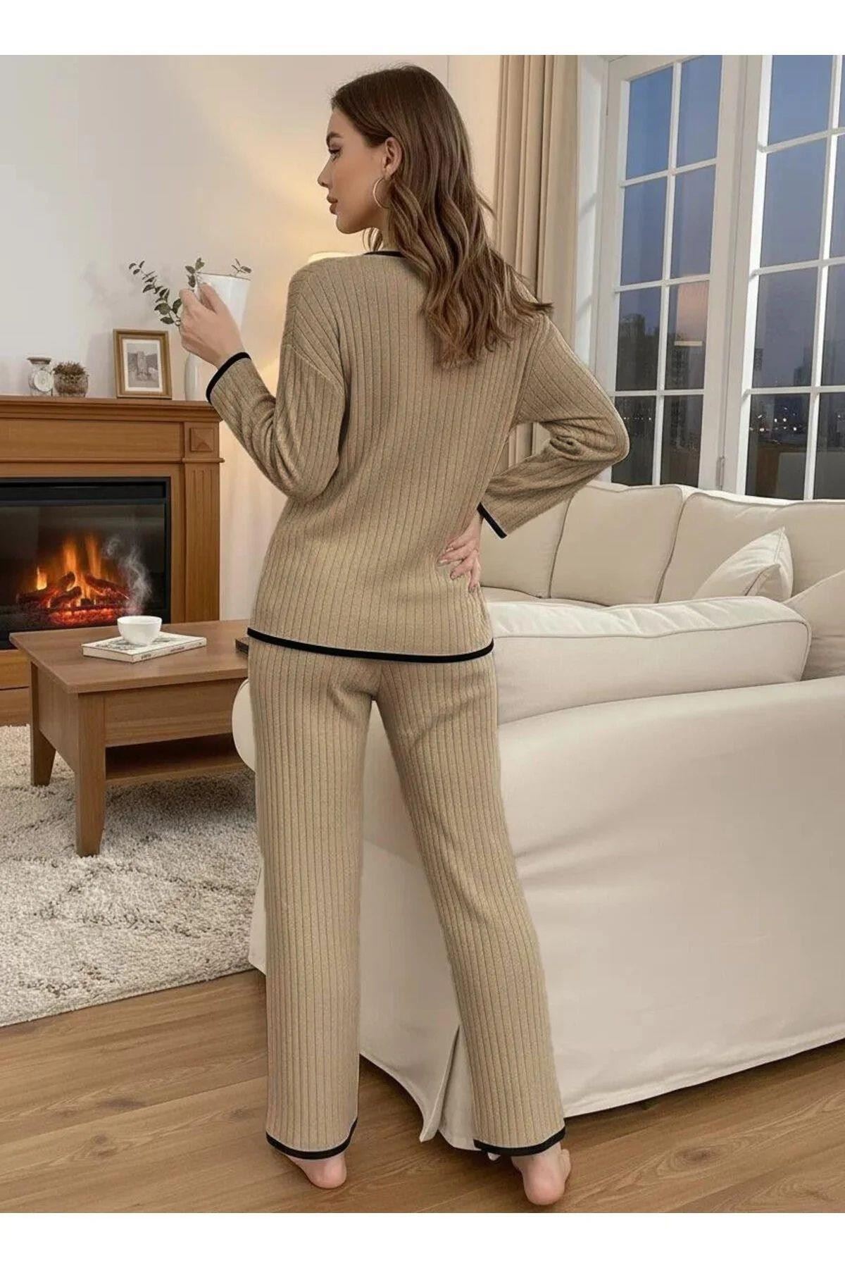 Kalp Detaylı Biyeli Uzun Kollu Pijama Takım Bej