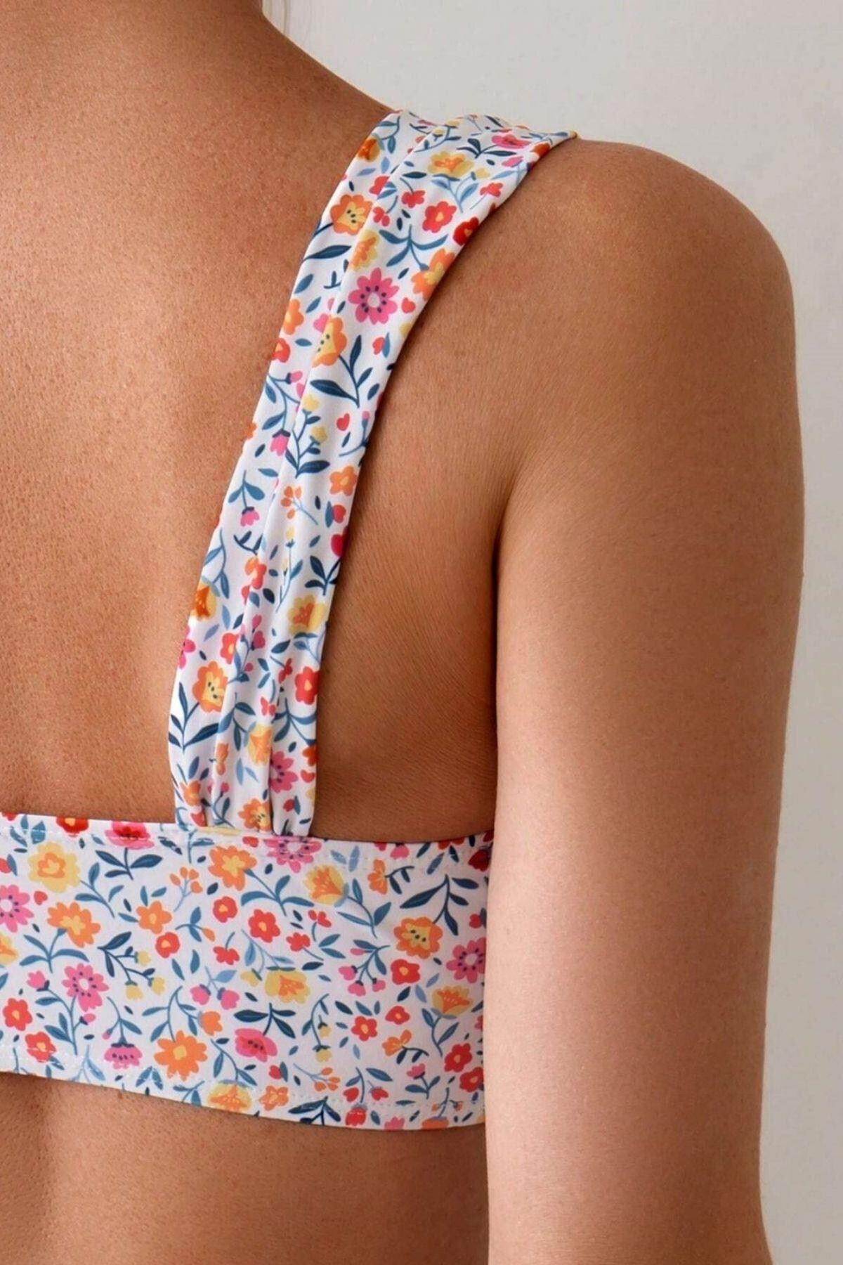 Çiçek Desenli Kaplı Yüksek Bel Bikini Takımı
