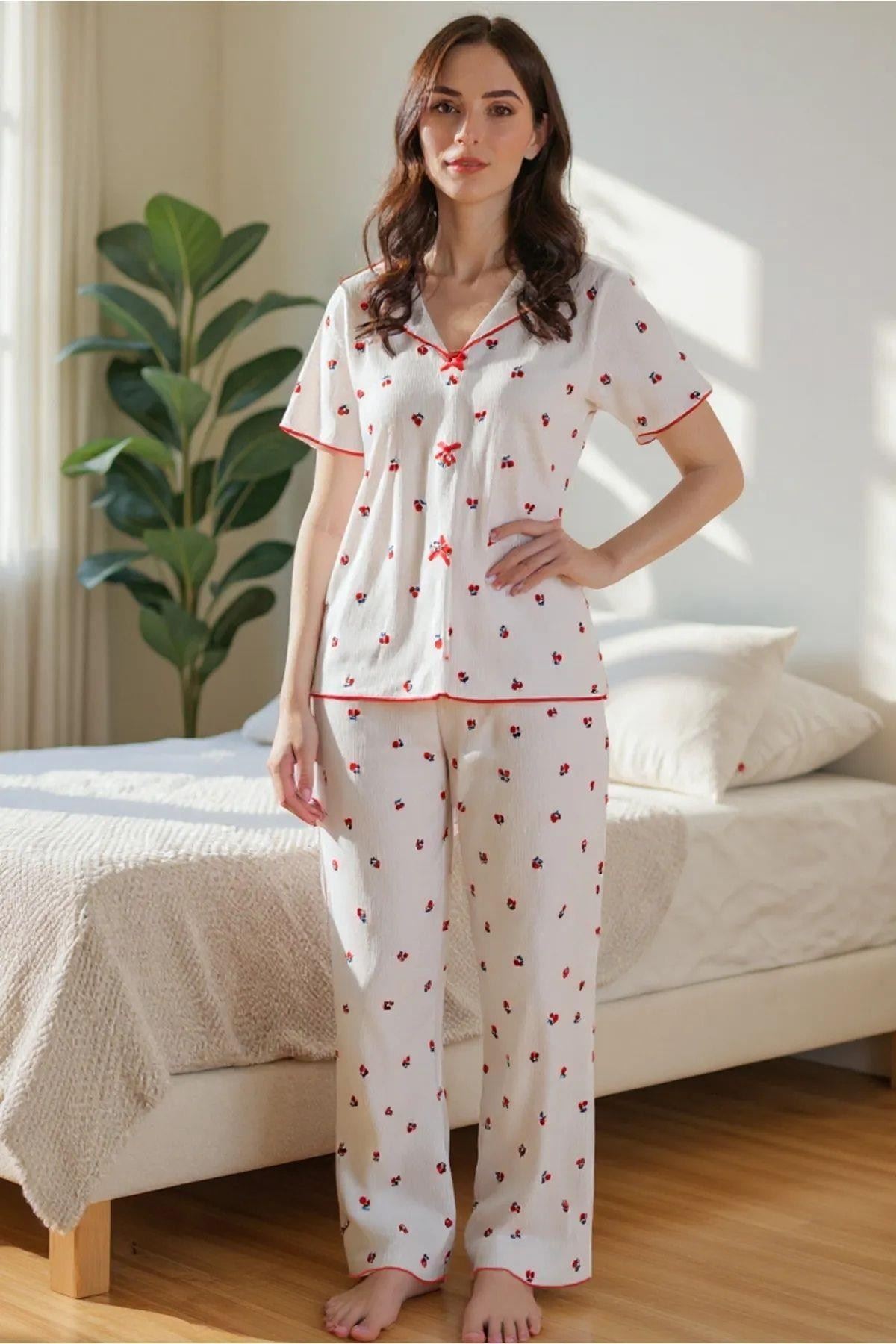 Kiraz Baskılı Kısa Kollu Pijama Takım Ekru