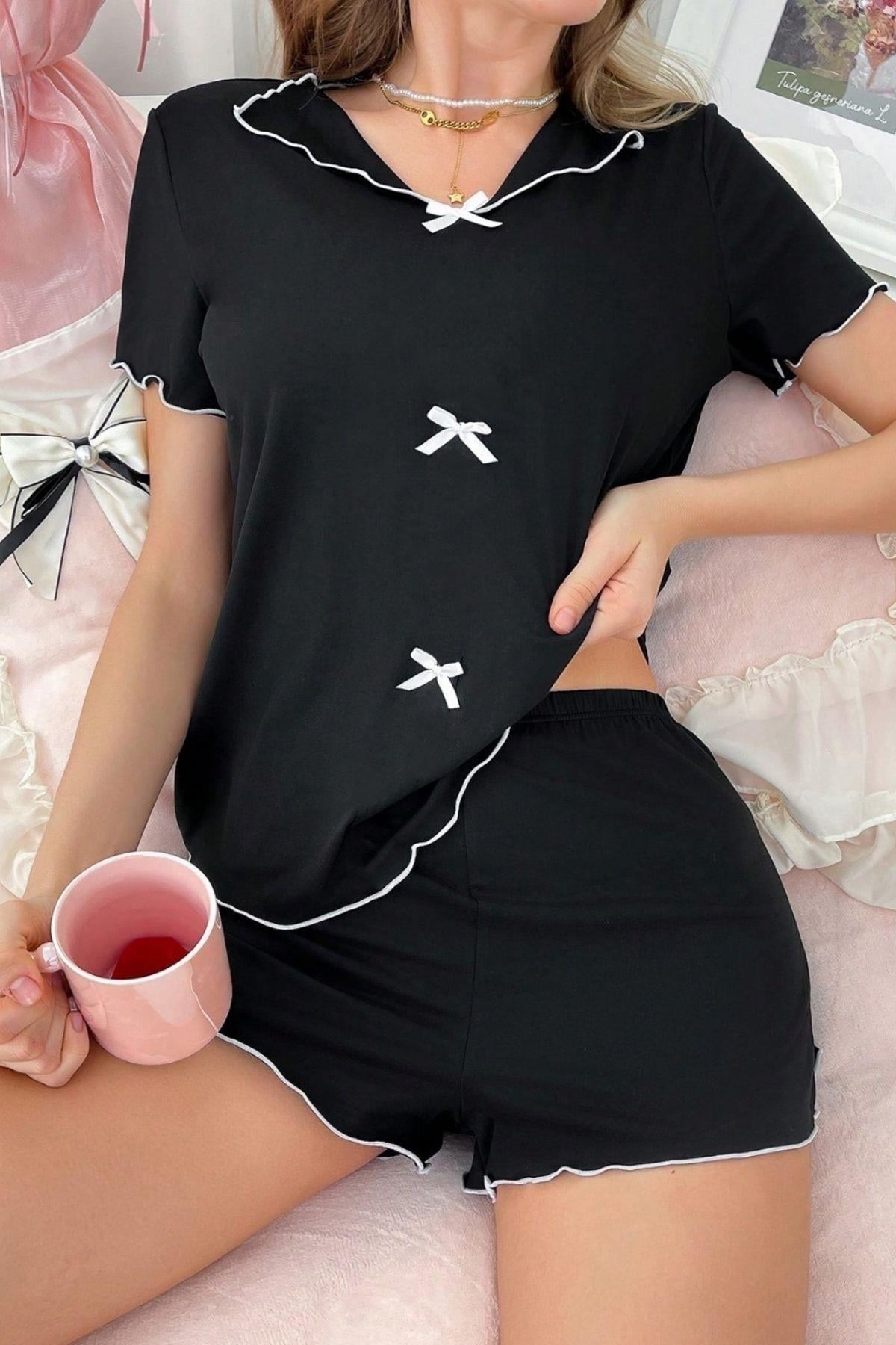 Kurdale Detaylı Şortlu Pijama Takımı Siyah