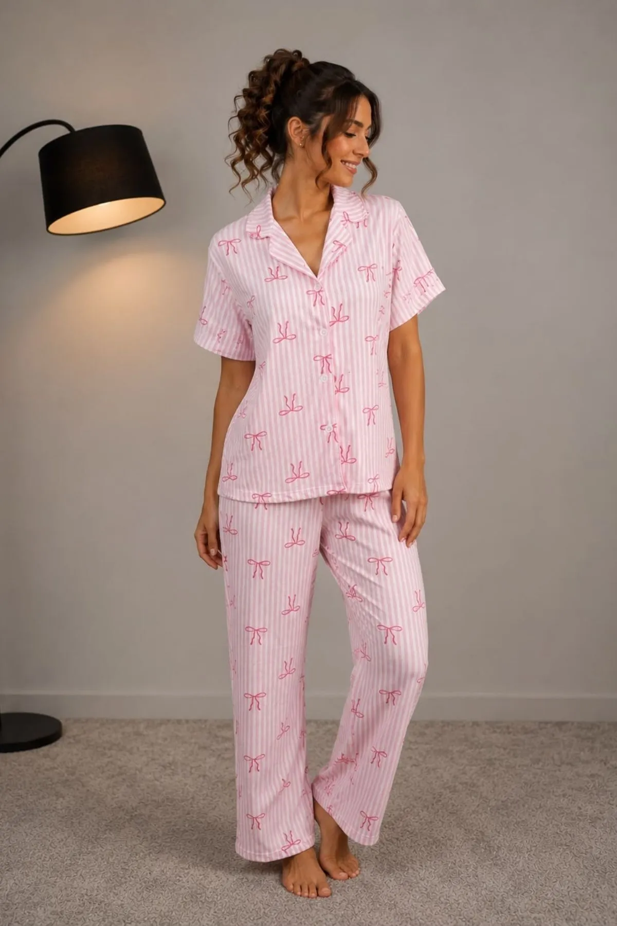 Fiyonk Desenli Yazlık Pijama Takımı Pembe
