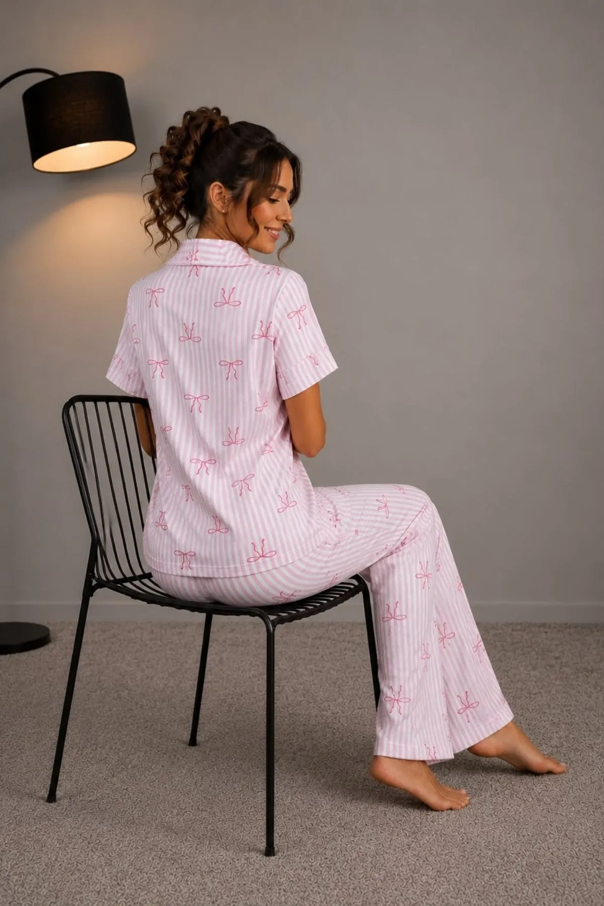 Fiyonk Desenli Yazlık Pijama Takımı Pembe