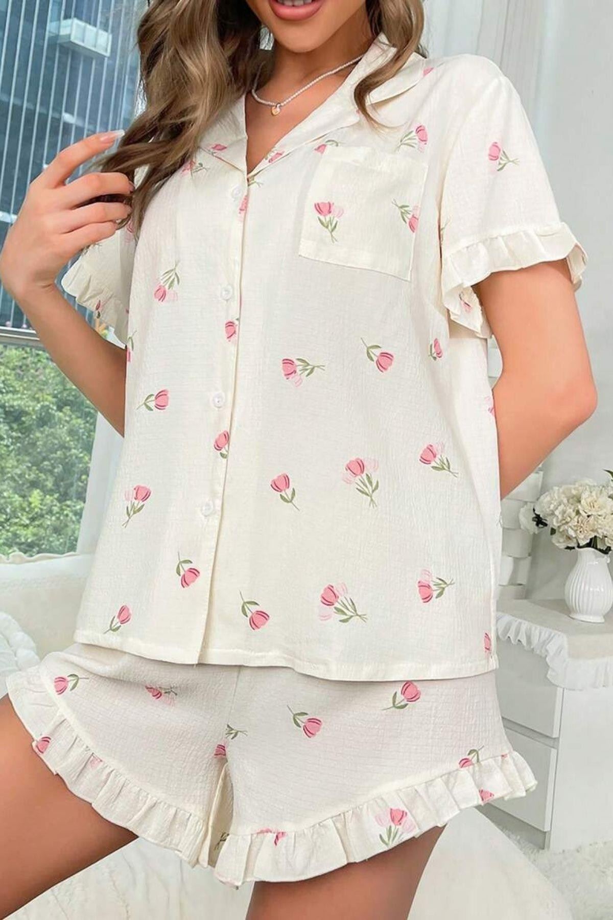 Desenli Düğmeli Şortlu Pijama Takım Ekru