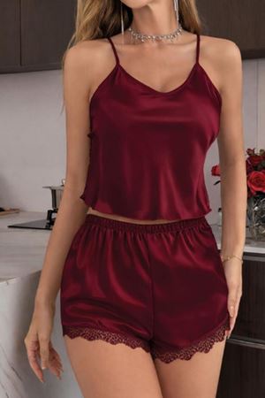 İp Askılı Saten Şortlu Gecelik Takım Bordo