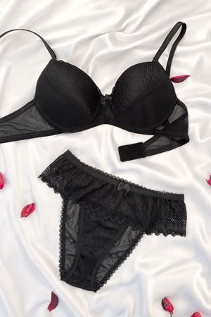 Desteksiz Lotus Sütyen Takım Siyah