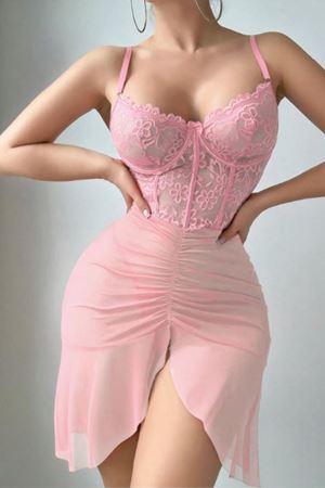 Yırtmaç Detaylı Fantazi Gecelik Pembe