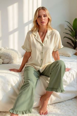 Kruvaze Yaka Fırfır Detaylı Pijama Takımı Yeşil