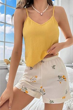 Çiçek Desenli Şortlu Yazlık Pijama Takımı Sarı