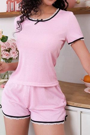 Dantel Detaylı Şortlu Pijama Takımı Pembe