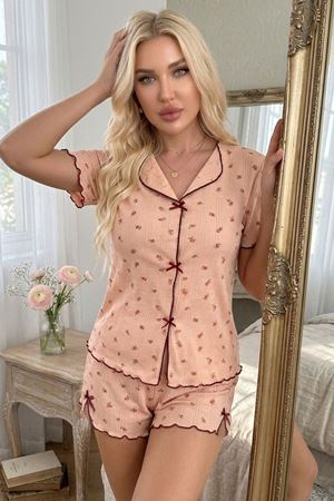 Desenli Fiyonk Süslemeli Şortlu Pijama Takım Pembe