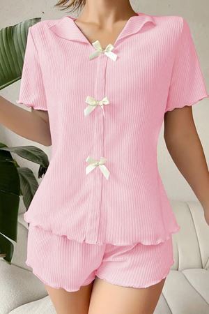 V Yaka Fiyonk Detaylı Pijama Takımı Pembe